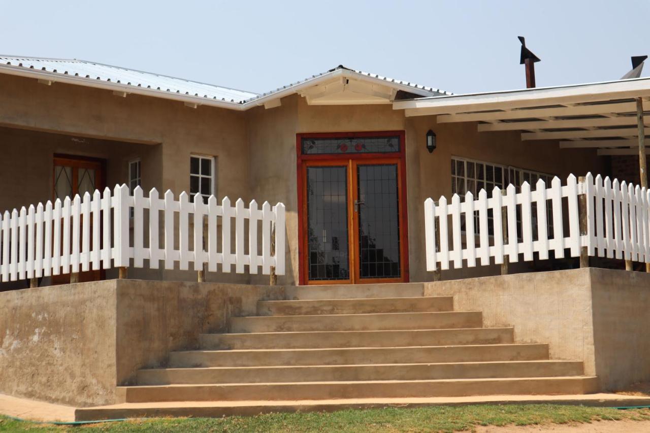 Rocks & Roses Farm Stay Lochiel 외부 사진